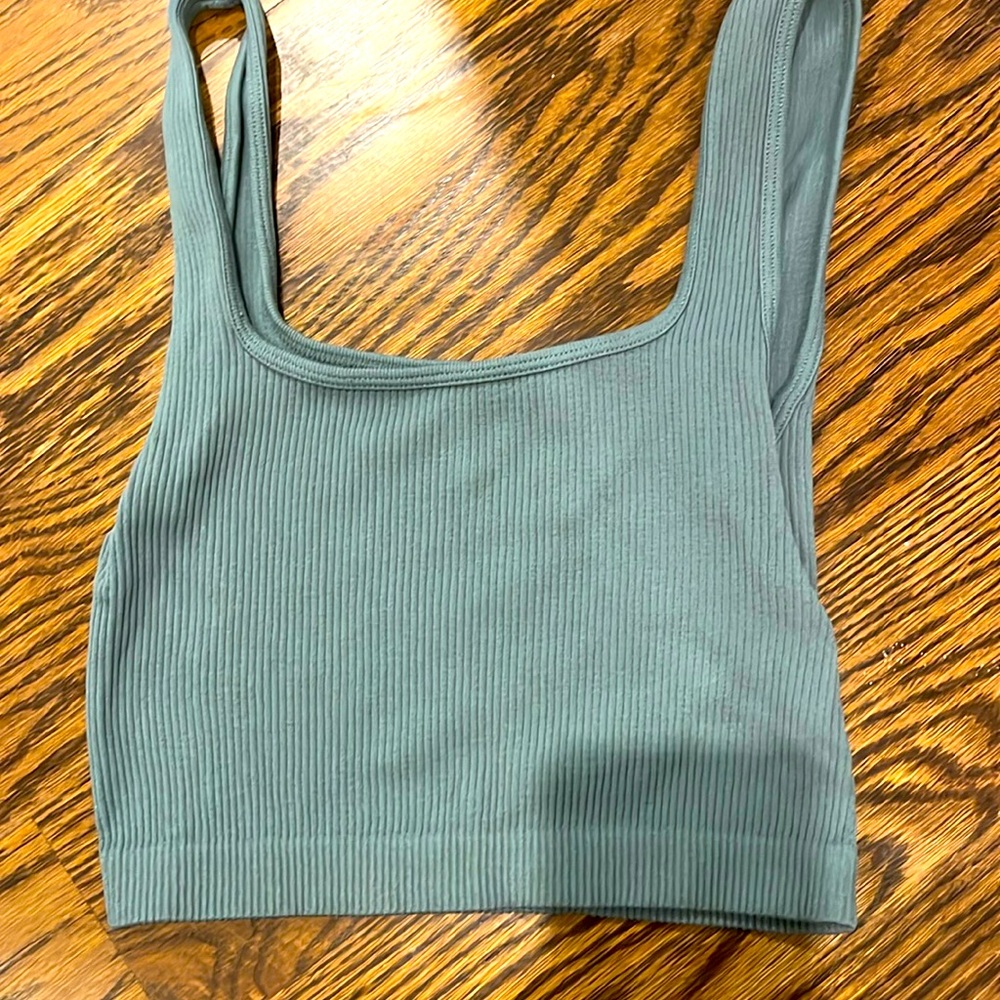 ribbed zara cropped tank size xs